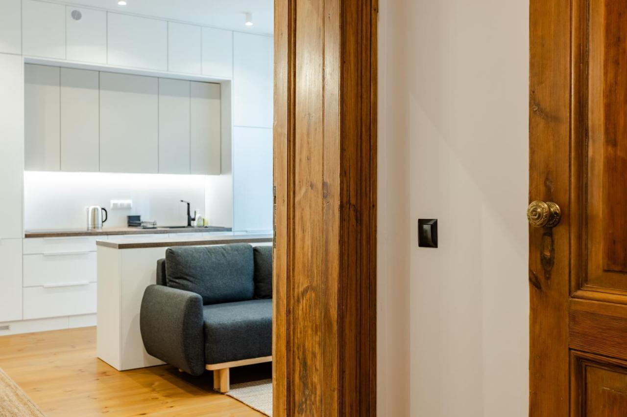 Two Bedroom Very Berry Apartment In Poznan With Desk By Noclegi Renters Εξωτερικό φωτογραφία